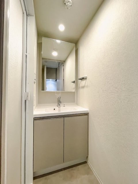 洗面設備　※写真は同タイプ住戸です。