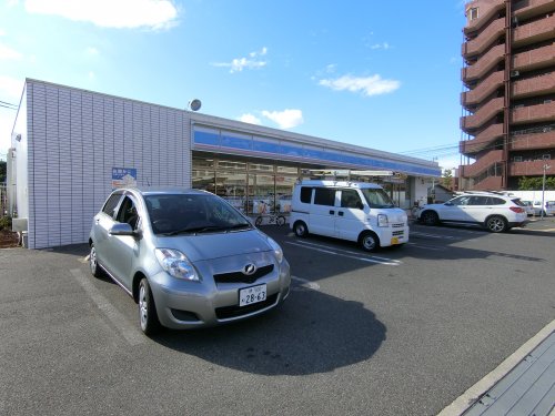 コンビニ　ローソン　和泉府中店（コンビニ）まで583m