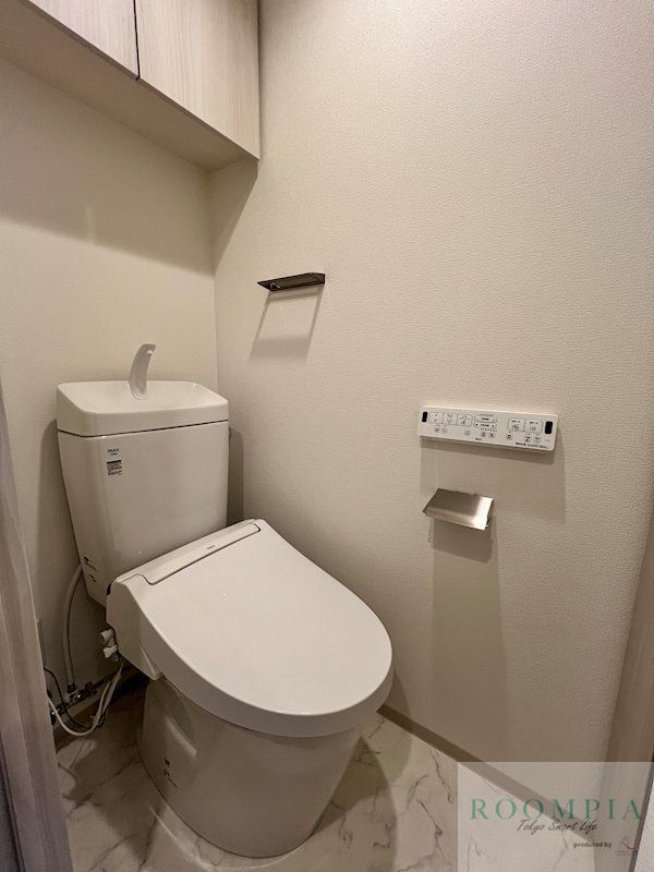 トイレ　※同タイプの別のお部屋です。