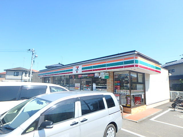 コンビニ　セブンイレブン（コンビニ）まで261m