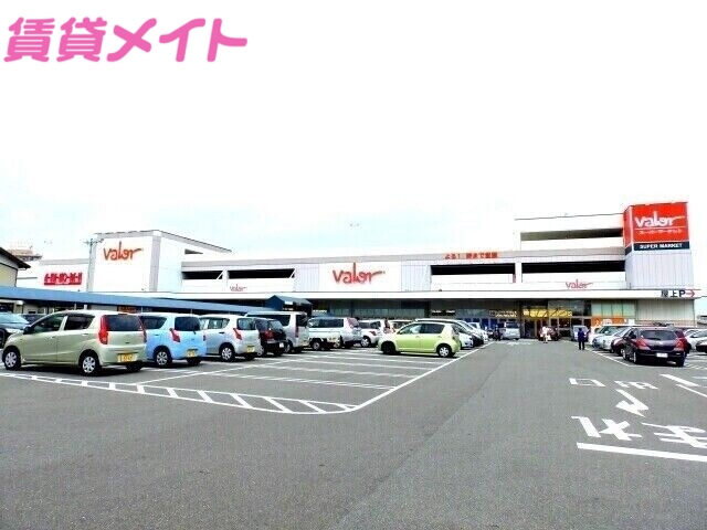 スーパー　バロー桑名東店（スーパー）まで412m
