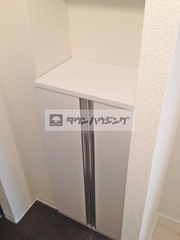 玄関　収納