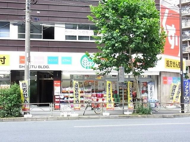 コンビニ　ファミリーマート（コンビニ）まで78m