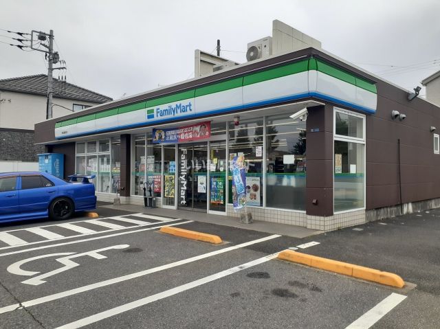 コンビニ　ファミリーマート四街道物井店（コンビニ）まで84m
