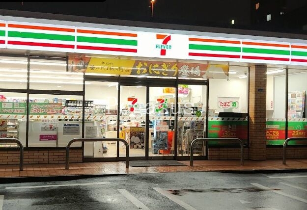コンビニ　セブンイレブン江東亀戸1丁目店（コンビニ）まで92m