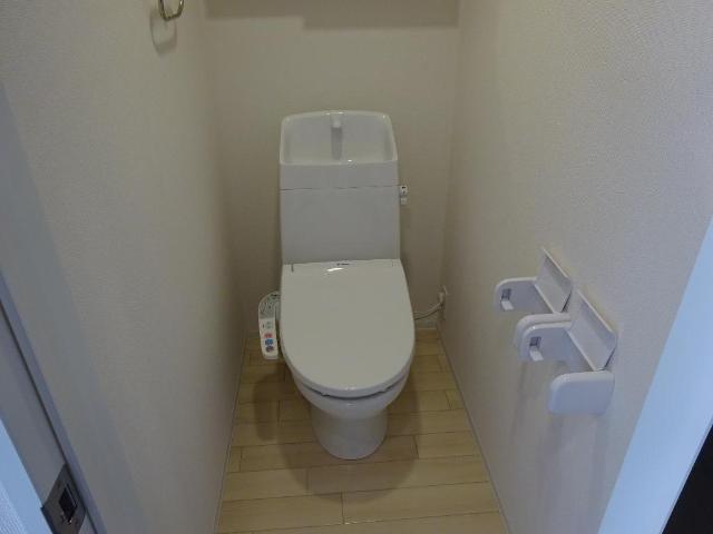 ＪＲ播但線 京口駅 徒歩21分 2階建 新築のトイレ写真