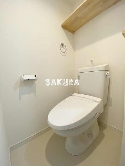 トイレ　落ち着いた色調のトイレです♪