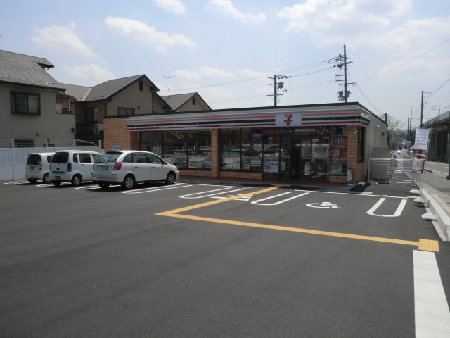 コンビニ　セブンイレブン大津南志賀4丁目店（コンビニ）まで436m
