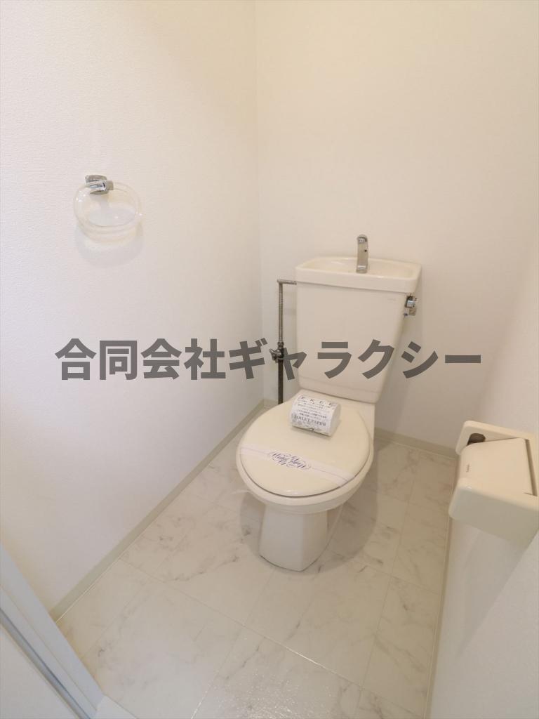 トイレ　綺麗な水回りです