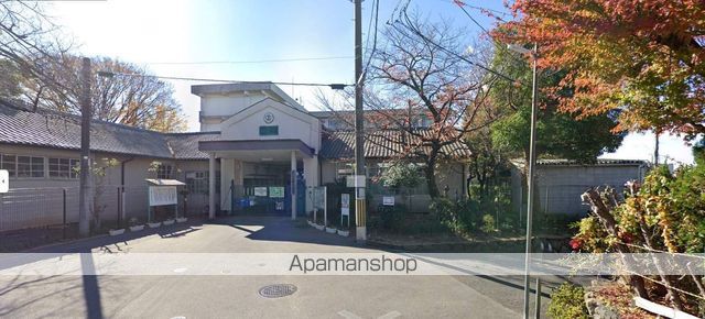 小学校　寝屋川市立小学校第五小学校（小学校）まで1210m