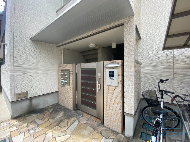 地下鉄谷町線 駒川中野駅 徒歩9分 3階建 築10年の外観写真