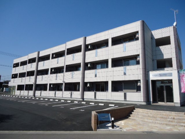 建物外観　外観写真（昼）