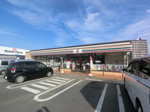 コンビニ　セブンイレブン　千葉北総病院前店（コンビニ）まで700m