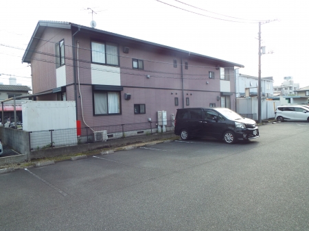 駐車場　駐車スペースもあります