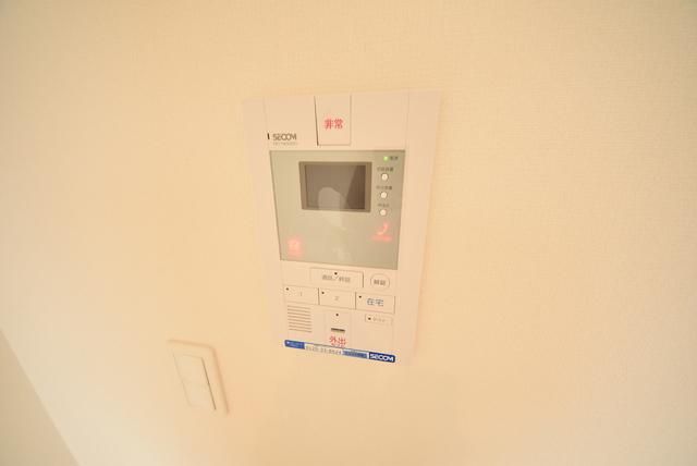 セキュリティ　セコムホームセキュリティ導入済み