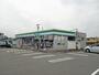 コンビニ　ファミリーマート久居庄田店（コンビニ）まで121m