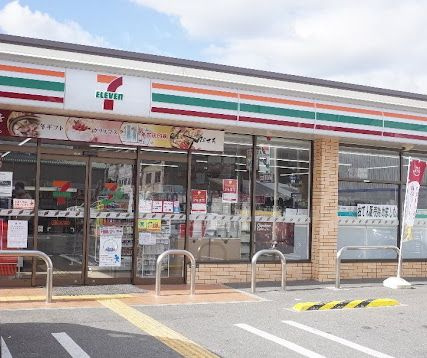 コンビニ　セブンイレブン 大阪巽東4丁目店（コンビニ）まで776m