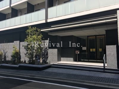エントランス　重厚感溢れるグランドエントランスファサード
