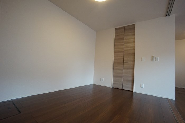 その他部屋・スペース　洋室6帖、LDKの隣のお部屋です