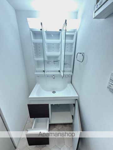 地下鉄箱崎線 千代県庁口駅 徒歩2分 12階建 築5年の内装写真