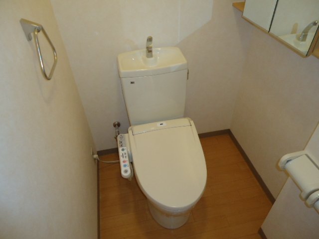 トイレ　シャワー付トイレ