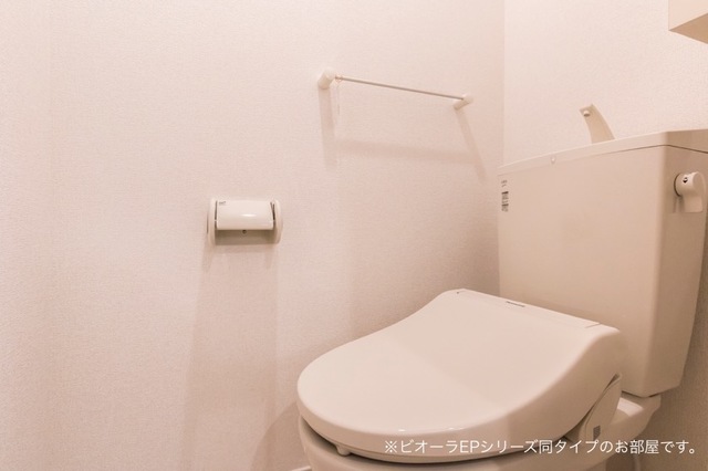 トイレ　ウォシュレット付きのトイレです♪
