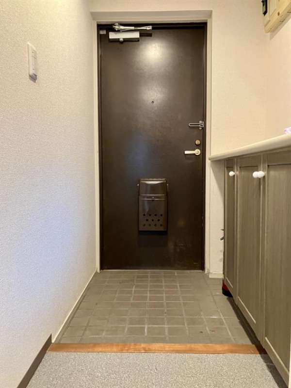 コスモパーク戸田弐番館の玄関写真