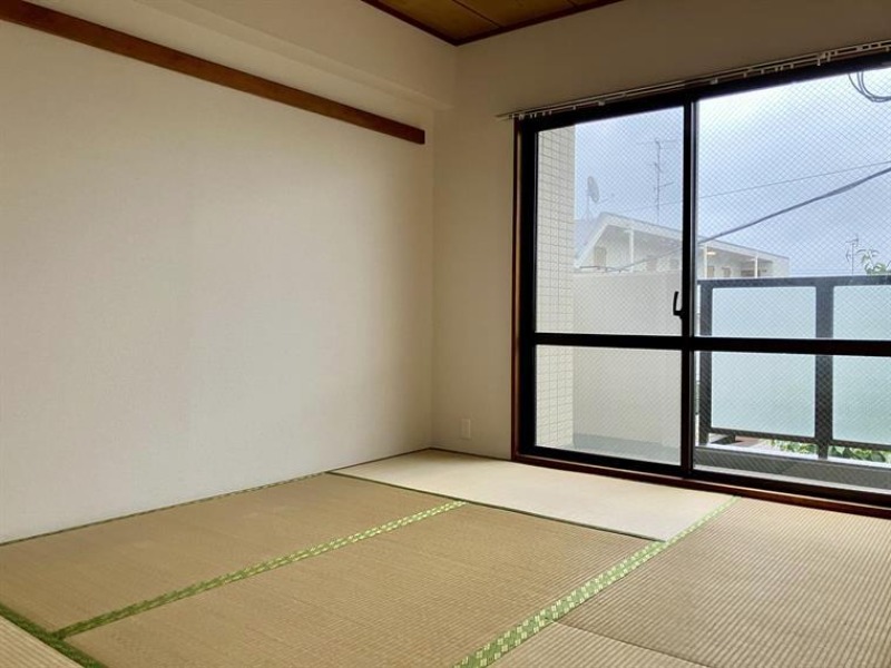 コスモパーク戸田弐番館の内装写真