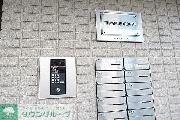 エントランス　★お部屋探しは株式会社タウンハウジング東京まで★