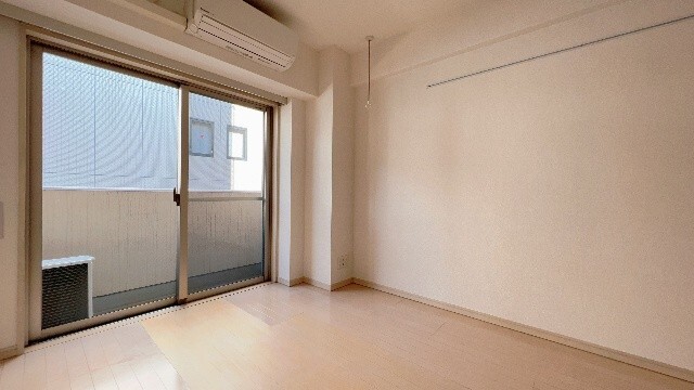 プロシード三田の居間写真