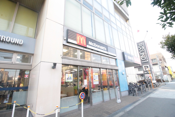 飲食店　マクドナルド（飲食店）まで373m