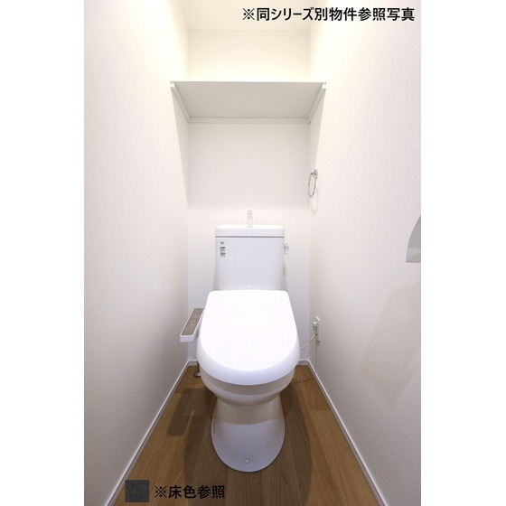 ＪＲ鹿児島本線 竹下駅 徒歩10分 3階建 築1年のトイレ写真