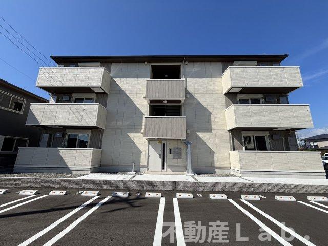 ベルイール A棟の外観写真