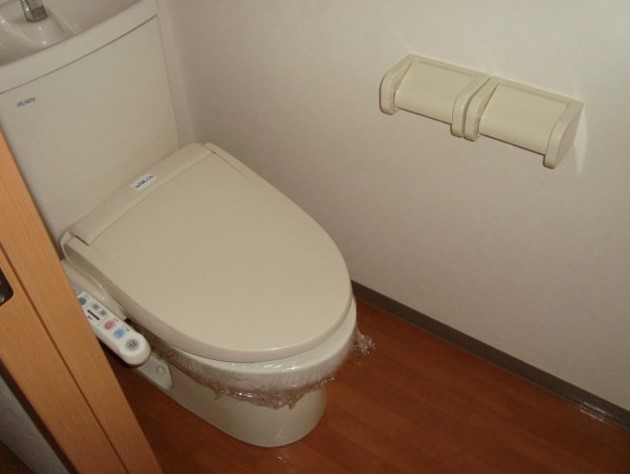 ポスト・マローネのトイレ写真