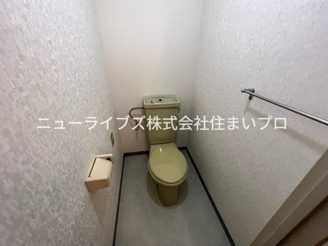 京阪本線 寝屋川市駅 徒歩5分 5階建 築36年のトイレ写真