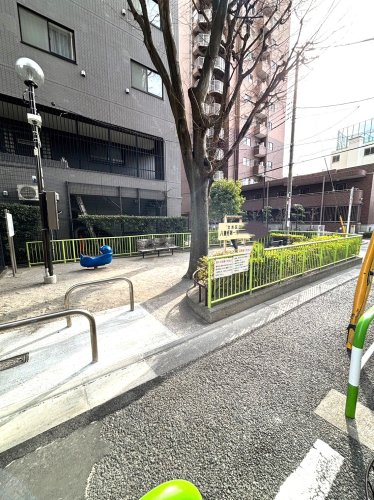 東京メトロ千代田線 根津駅 徒歩4分 7階建 築19年の周辺写真