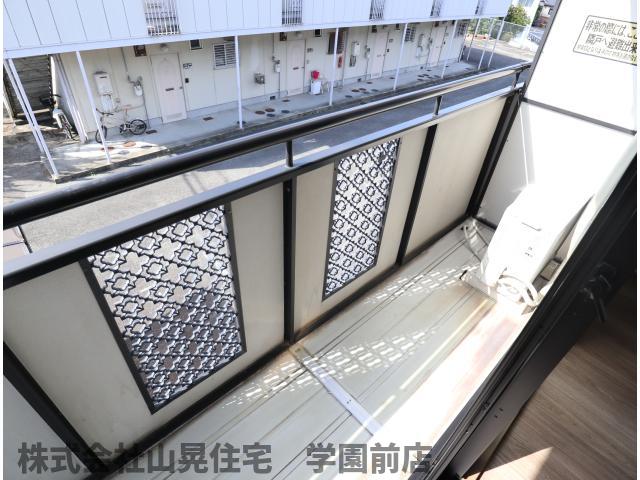 近鉄奈良線 学園前駅 徒歩12分 2階建 築30年の内装写真