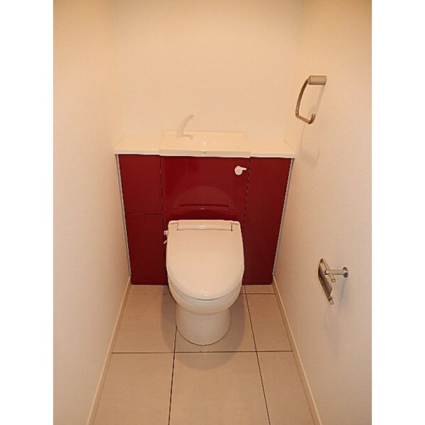 ＪＲ東海道本線 三ノ宮駅 徒歩7分 10階建 築20年のトイレ写真