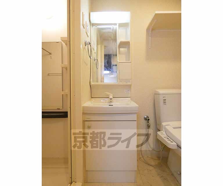 ＪＲ東海道本線 京都駅 徒歩9分 7階建 築14年の内装写真