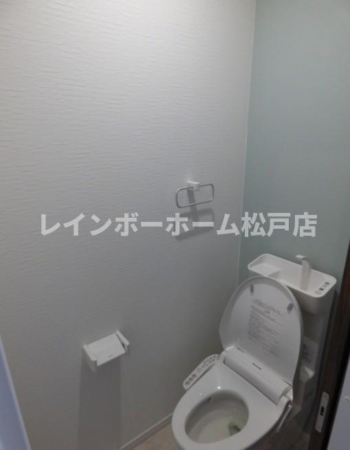 トイレ　清潔感のあるトイレです