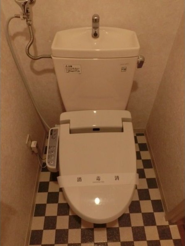 ブランノワール琴似STのトイレ写真