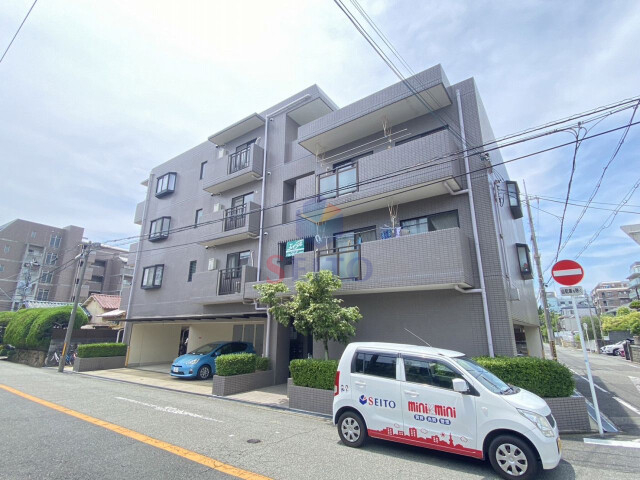 阪急宝塚線 岡町駅 徒歩10分 築32年