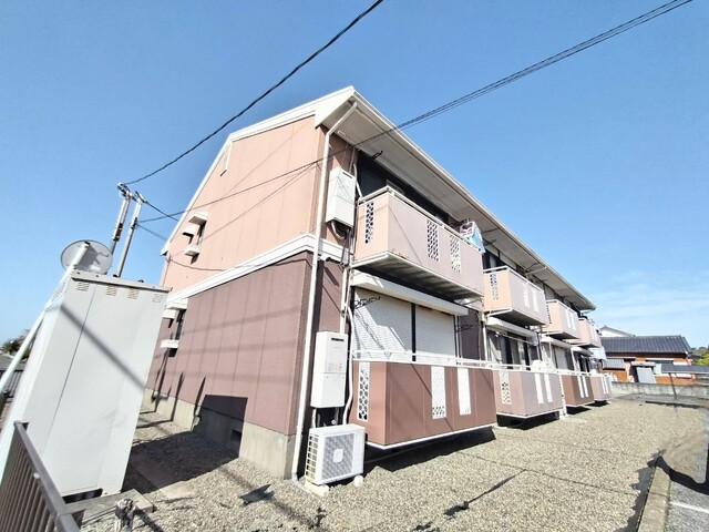 建物外観　南向き日当たり良好♪