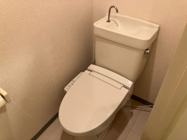 ラポール16のトイレ写真