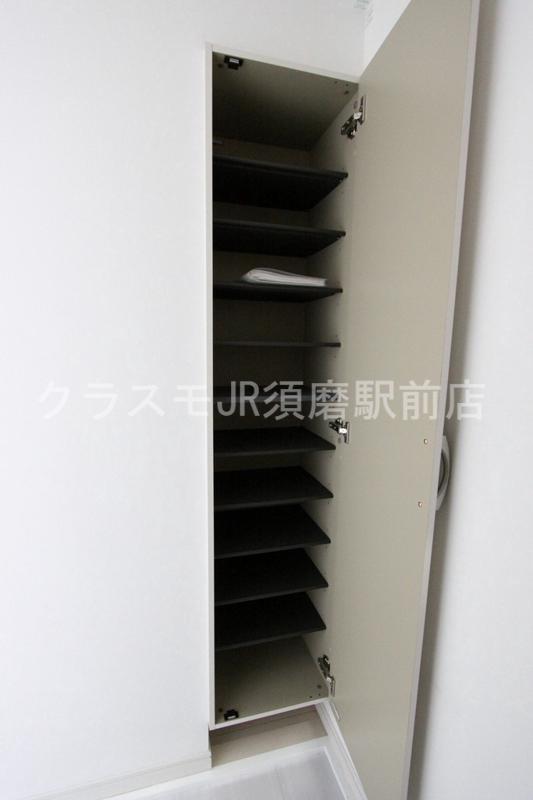 収納　たくさん入るシューズボックス