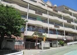 小学校　神戸市立名倉小学校（小学校）まで132m