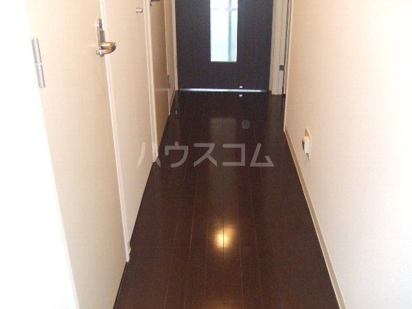 ウィルテラス千葉中央の玄関写真
