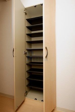 玄関　※別部屋参考写真※現況優先です