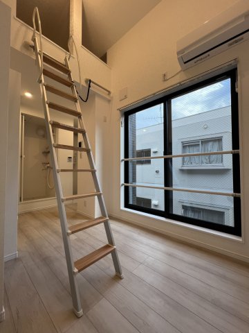 Cresta松陰の居間写真