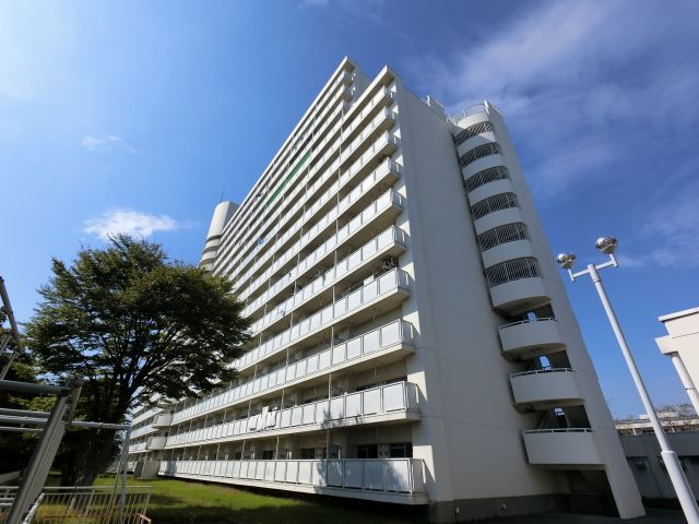 ＪＲ成田線 成田駅 バス乗車時間：6分 最寄りバス停で下車 徒歩2分 築41年